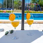 House Vacation With Pool,three Rooms,near Sibenik *