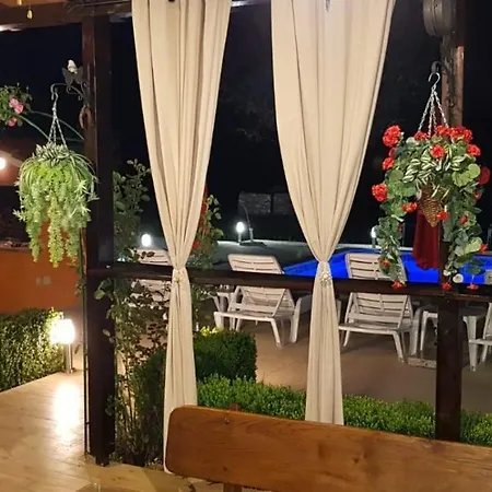 Tatil Evi House Vacation With Pool,three Rooms,near Sibenik *