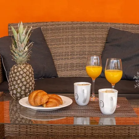 House Vacation With Pool,three Rooms,near Sibenik * Planjane