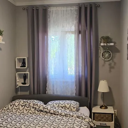 House Vacation With Pool,three Rooms,near Sibenik Planjane