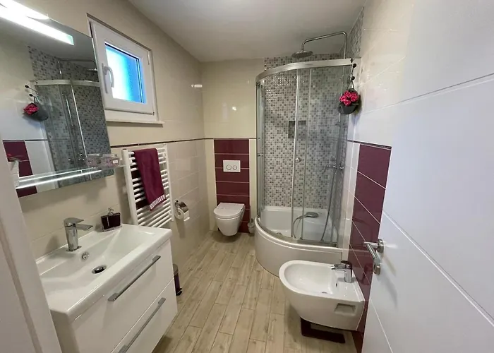 Vakantiehuis House Vacation With Pool,three Rooms,near Sibenik