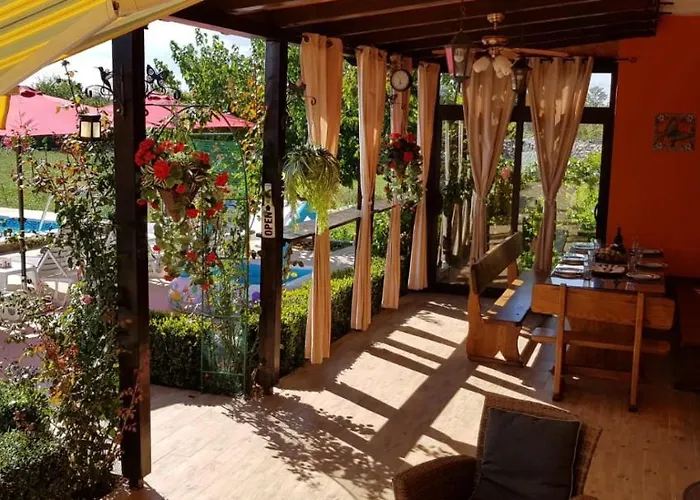 Vakantiehuis House Vacation With Pool,three Rooms,near Sibenik *