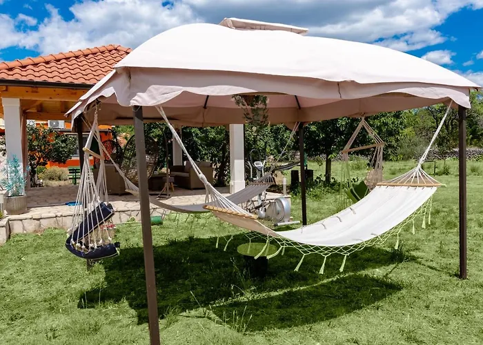 House Vacation With Pool,three Rooms,near Sibenik *