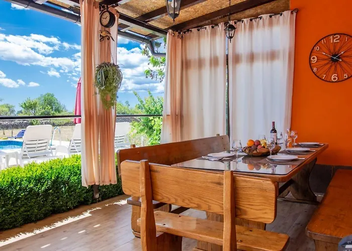 Prázdninový dům House Vacation With Pool,three Rooms,near Sibenik