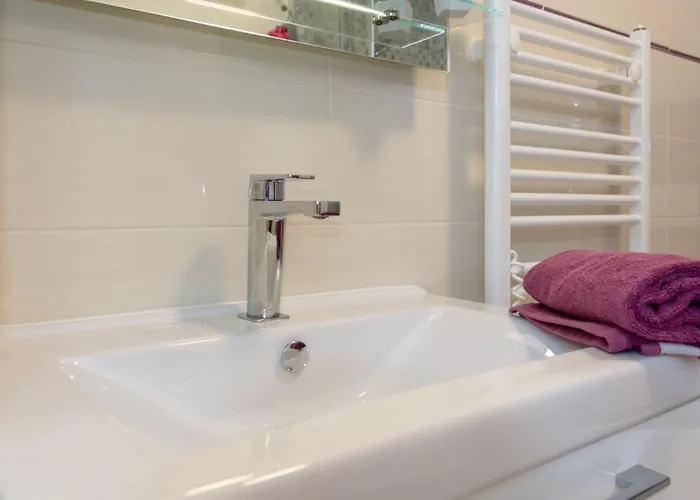 House Vacation With Pool,three Rooms,near Sibenik Planjane