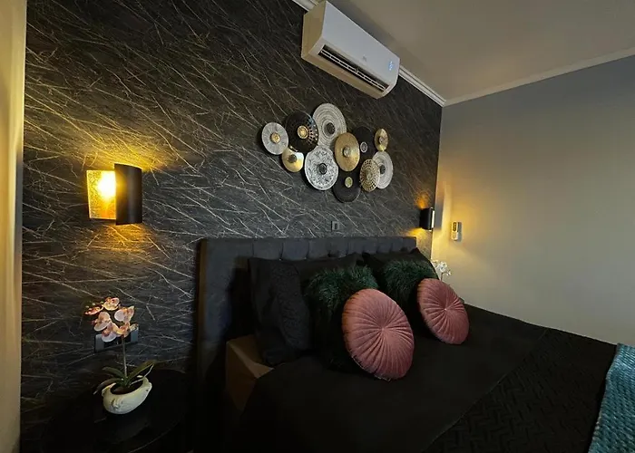 Vakantiehuis House Vacation With Pool,three Rooms,near Sibenik Planjane