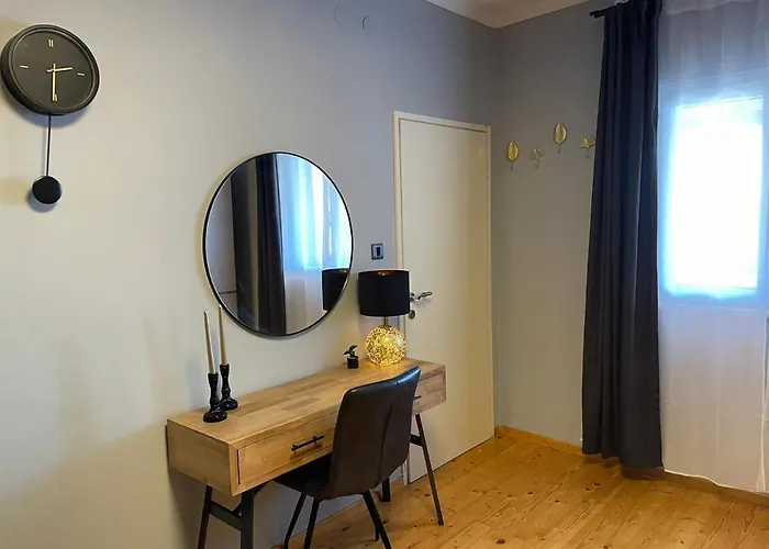 Vakantiehuis House Vacation With Pool,three Rooms,near Sibenik *